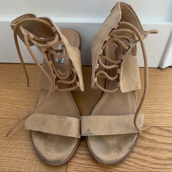 Steve Madden Nanno Heel - Picture 3 of 4